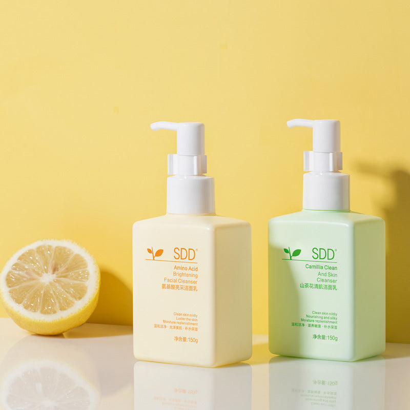 Oil Controlling, Hydrating, And Moisturizing Facial Cleanser